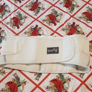 Motif Medical woman's pregnancy back brace XS